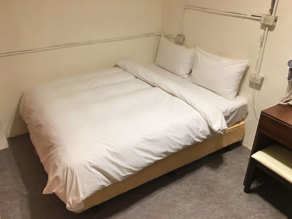 Dc Hotel Taichung Dış mekan fotoğraf